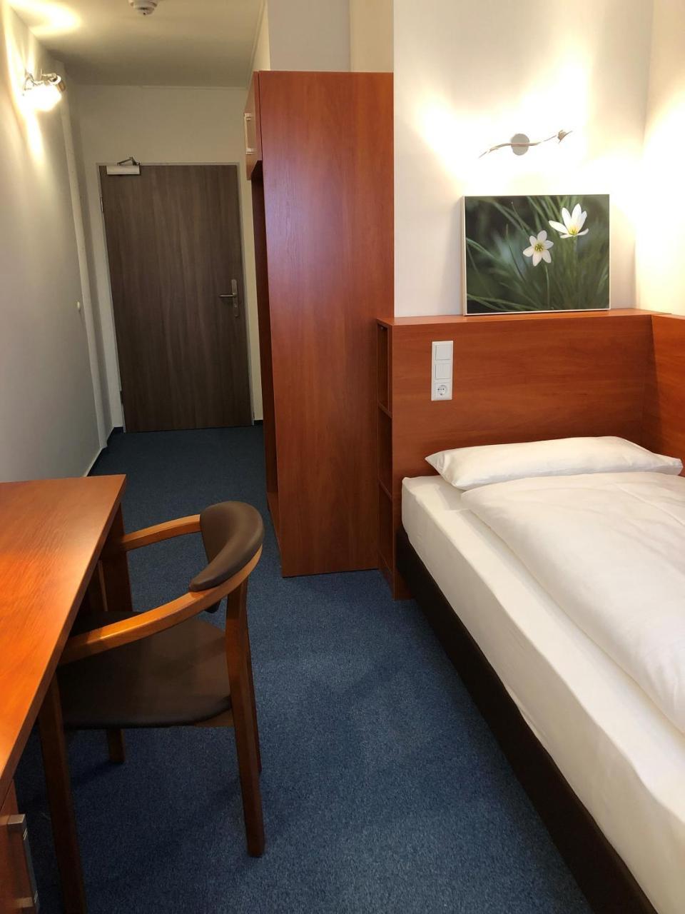 Hotel Mirabell Erlangen Luaran gambar