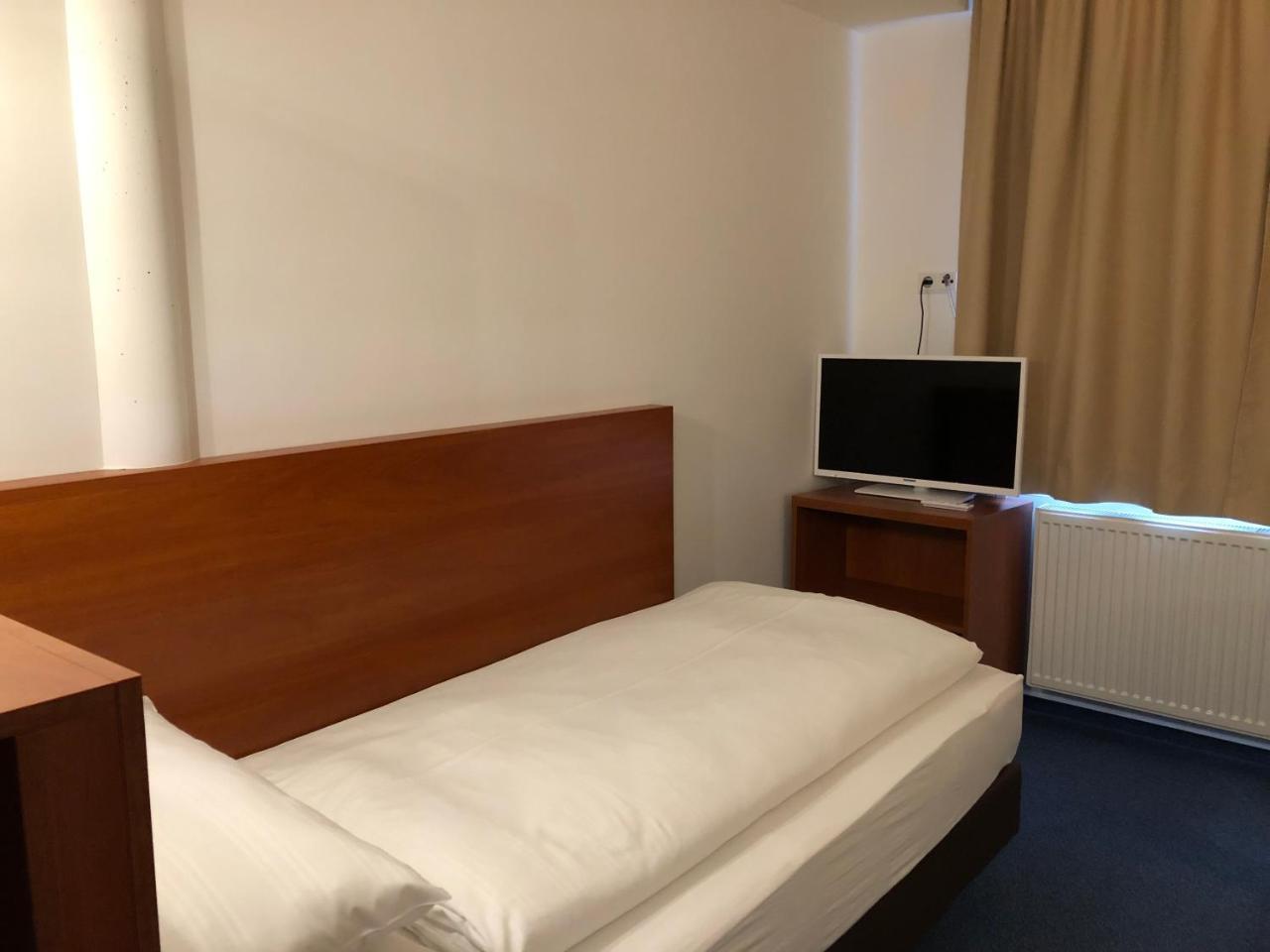 Hotel Mirabell Erlangen Luaran gambar